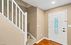 171 Olive Ave, Pompton Lakes Boro, NJ 07442-1534