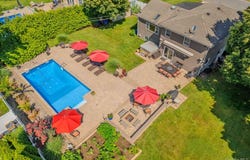8 Feather Lane, Commack, NY 11725