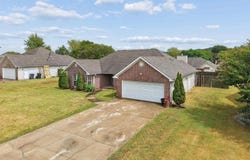 179 STONEHAVEN DRIVE, PELHAM, AL 35124