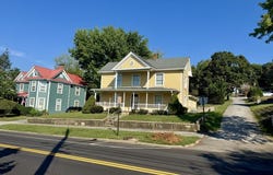 301 W Valley, Abingdon, VA 24210