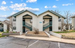 2700 Green Mountain Drive, Branson, MO 65616