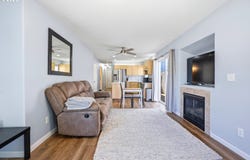 879 SW JUNCTION Pl, Gresham, OR 97080