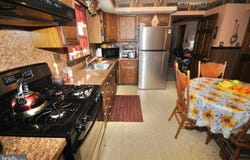 11 MCCAY Drive, ROEBLING, NJ 08554