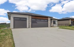 317 Hackberry Drive, Palo, IA 52324