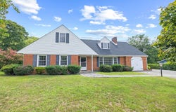 250 Ridge St, Lovingston, VA 22949
