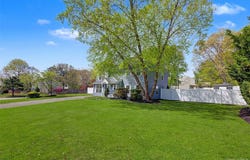 6 Lyons Lane, Coram, NY 11727