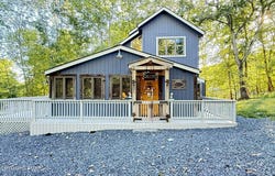 2120 Apley Drive, Bushkill, PA 18324