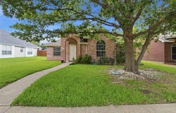 911 SUMNER Drive, Mesquite, TX 75149
