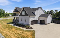 69 Red Rocks Circle, Benson, NC 27504