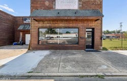 428 E E Street, Elizabethton, TN 37643