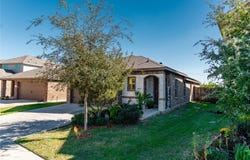 1018 Old Oaks Drive, Forney, TX 75126