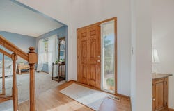 106 Wyckshire Drive, Pataskala, OH 43062