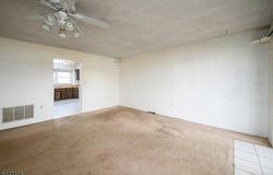 906 Robin Rd, Hillsborough Twp., NJ 08844-4439