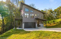 120 Stem Lane, Clinton, TN 37716