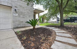 8716 Davis Oaks Trl, Austin, TX 78748