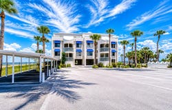 6504 SURFSIDE Boulevard, APOLLO BEACH, FL 33572