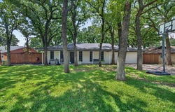 1317 W Redbud Drive, Hurst, TX 76053