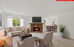 44 EAGLE CREST Dr, LakeOswego, OR 97035