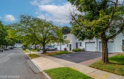 604 Randall Way, Aberdeen, NJ 07747