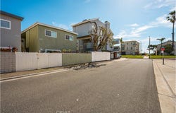 16862 12th St 1, Sunset Beach, CA 90742
