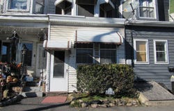933 W CENTRE Street, MAHANOY CITY, PA 17948