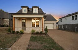 498 Sunflower Street, Nesbit, MS 38651