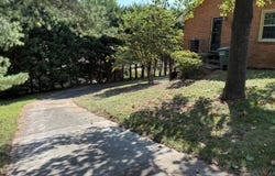 446 Howard Dr, Salem, VA 24153