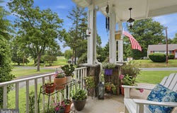 232 MARYLAND Avenue, HAMILTON, VA 20158