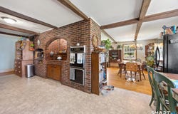 186 Schaeffer Road, Bethany, CT 06524