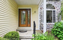 12717 Houghton Drive, DeWitt, MI 48820
