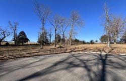 21 Cedar Lane, Willow Springs, MO 65793
