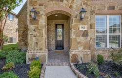 968 Highpoint Way, Roanoke, TX 76262