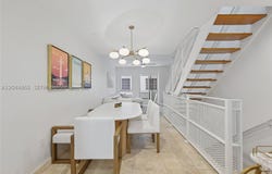 204 Washington Ave, Miami Beach, FL 33139