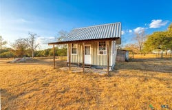 645 Old Luling Road, Lockhart, TX 78644