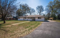 112 E Fairlane St, Longview, TX 75604