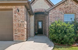 10 Pleasant Valley, Sanger, TX 76266
