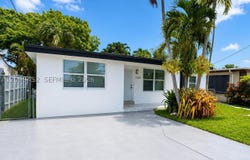 7239 NW 3rd St, Miami, FL 33126