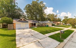 231 FOREST Loop, Mandeville, LA 70471