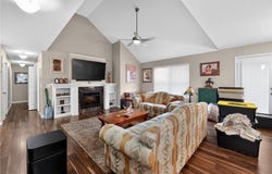 512 E Cheyenne Street, Gardner, KS 66030