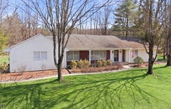 23 JAN RIVER DRIVE, Upper Saddle River Boro, NJ 07458-1623