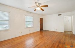 205 W Walker Avenue, Temple, TX 76501