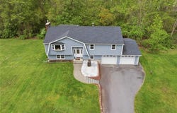 5 Dongay Road, Smithfield, RI 02917