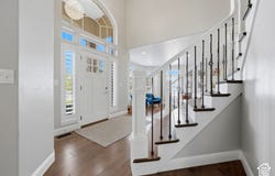 2749 E GLENN ABBEY Cir S, Sandy, UT 84093
