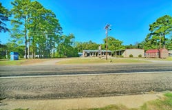 1040 Mann Street, Hemphill, TX 75948