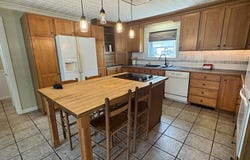 28 Baker Street, Clinton, ME 04927
