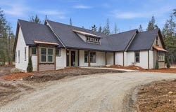 10245 E Bunco Rd, Athol, ID 83801