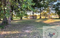 522 E Grizzley Dr, DeKalb, TX 75559