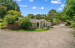 2502 E Hill View Drive, DALTON, GA 30721