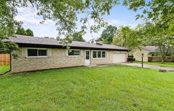 5009 Woodford Drive, Fort Wayne, IN 46835-1405