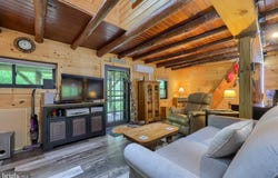 1154 PARK Road, ELVERSON, PA 19520